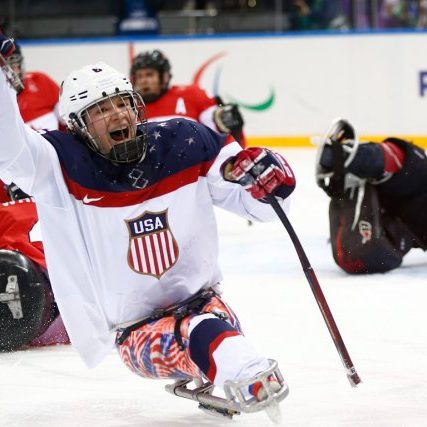 hockey sur luge handisport