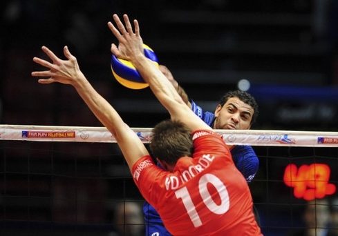 smash joueurs volleyball handisport